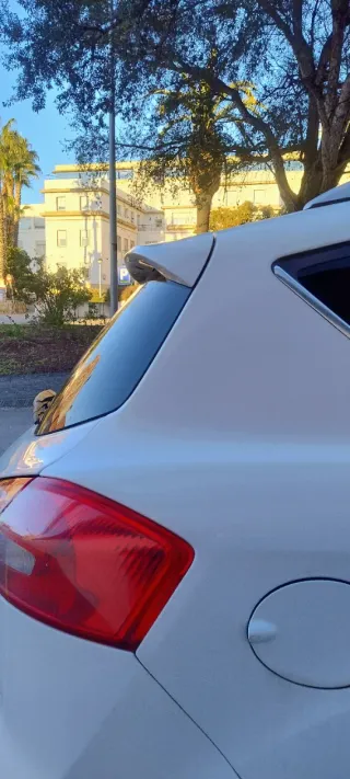 Ford Kuga 2012 leds frontal ass.aparcam.del.tras.