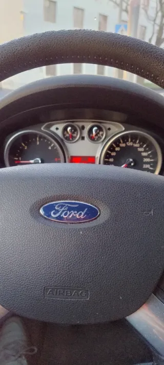 Ford Kuga 2012 leds frontal ass.aparcam.del.tras.