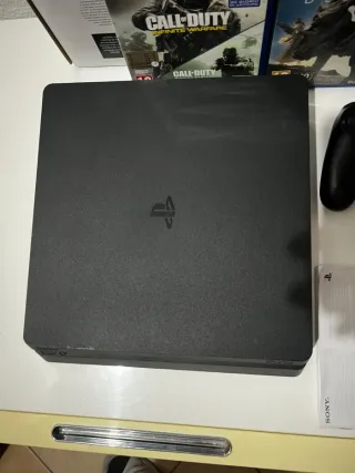 Bundle console ps4 slim 500gb + giochi, scatola
