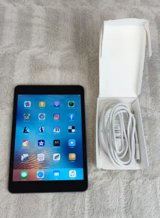 iPad Mini 2012 16GB Nero + Cavo