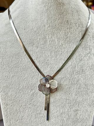 Collana acciaio silver fiore 3D