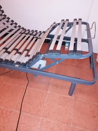 Cama articulada eléctrica.
