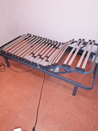 Cama articulada eléctrica.