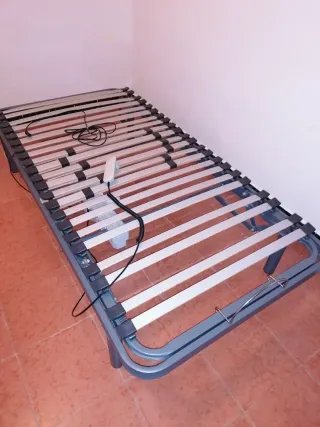 Cama articulada eléctrica.