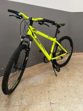 Bicicleta Monty KY7 Amarillo 24'