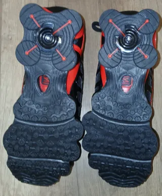 Zapatillas Nike Shox Talla 42 Negro/Rojo