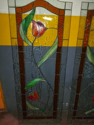 Tres Vidrieras 75€ cada una estilo Tiffany.