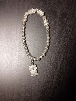 Pulsera con colgante de búho