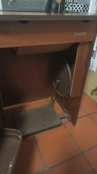 Macchina da cucire Singer d'epoca