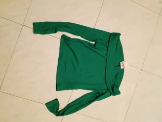 Camiseta verde manga larga