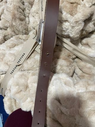 Cinturón Guess Beige y Dorado