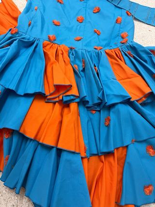 Falda y camisa flamenca azul