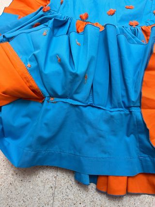 Falda y camisa flamenca azul