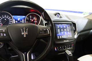 Maserati Ghibli Maserati Ghibli Granlusso V6 275 HP D RWD