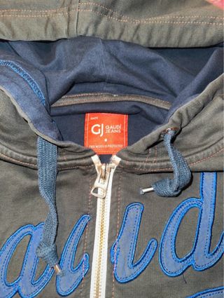 Felpa Gaudi vintage con cappuccio.