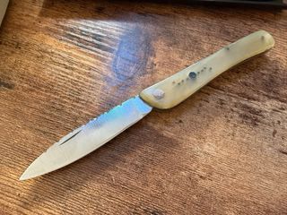 Herramienta artesanal antigua