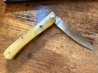 Herramienta artesanal antigua