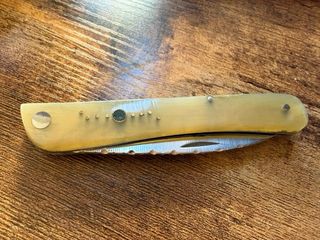 Herramienta artesanal antigua