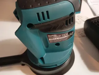 Lijadora Orbital Makita DBO180Z 18V nueva!