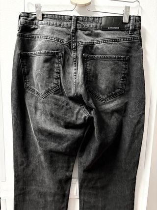 Pantalón Stradivarius D98 T.38