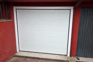 Puertas de garaje seccionales automáticas