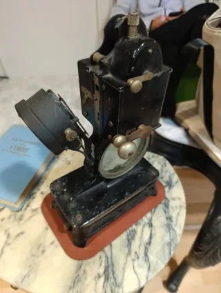 Proyector Cine Pathé-Baby 9,5mm