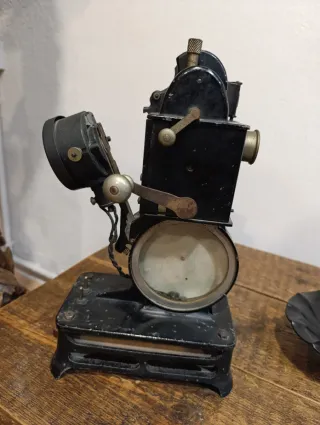 Proyector Cine Pathé-Baby 9,5mm