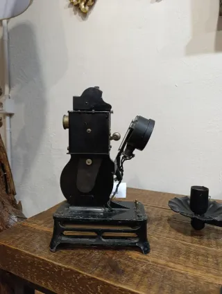 Proyector Cine Pathé-Baby 9,5mm