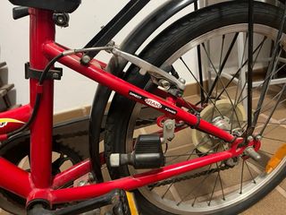 Bicicleta infantil roja