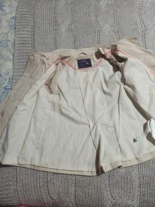 Zara Gabardina Corta Niña Talla 6