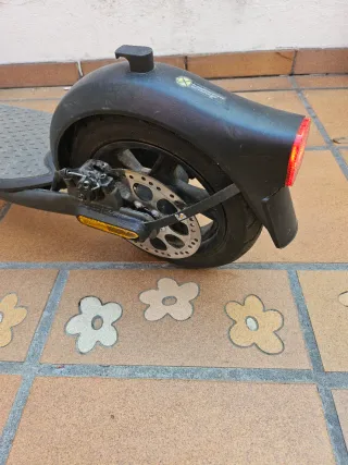 Patinete eléctrico Ninebot F25E