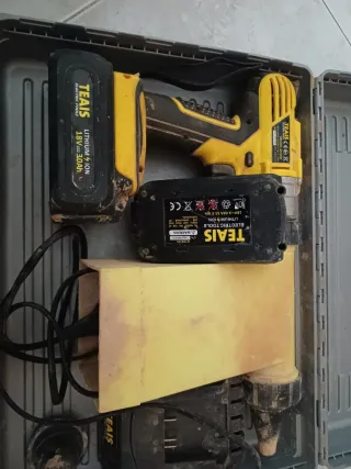 Aplicadora mortero batería Teais APLIJUN