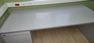 Conjunto Muebles Oficina:3 Mesas3Estanterías4bajos