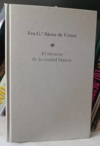 El silencio de la ciudad blanca: Trilogia de la...