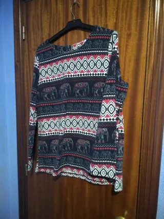 Jersey estampado elefantes talla XL