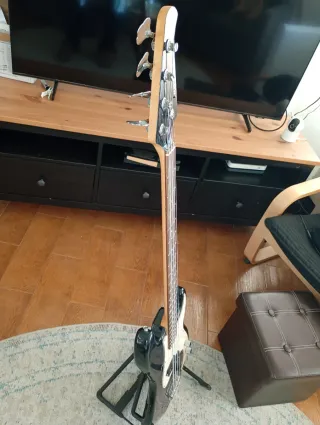 Bajo Eléctrico Supreme Precision Bass Negro