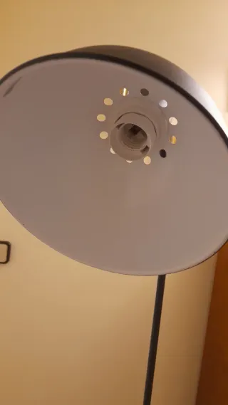 Lámpara de pie flexo negra