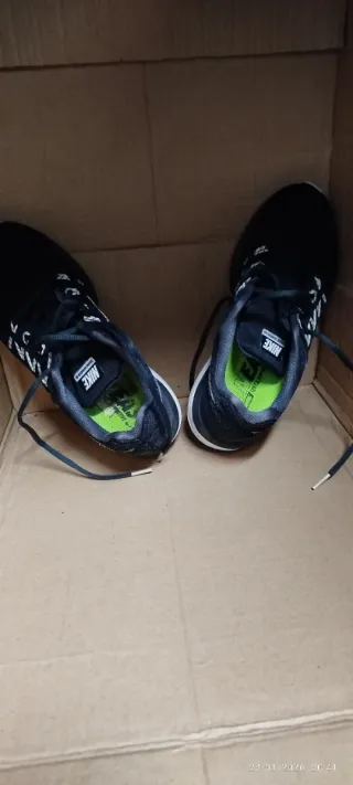 Zapatillas Nike Zoom Vomero Talla 39 Negras