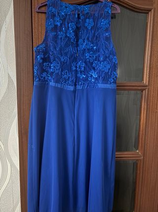 Vestido de fiesta azul con lentejuelas