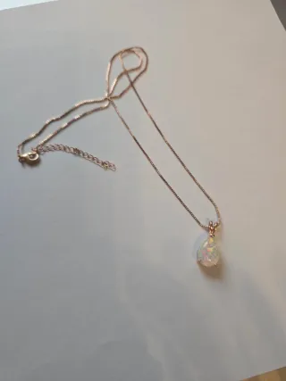 Colgante oro rosa con piedra nacarada