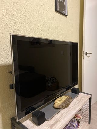 TV Samsung LED 40'' Negra
