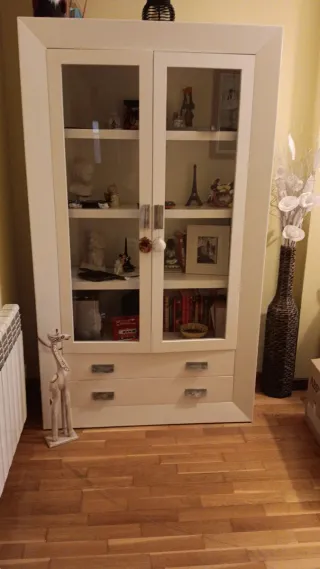 Librería/ vitrina blanca