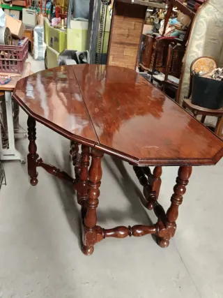 Mesa Comedor Caoba Extensible