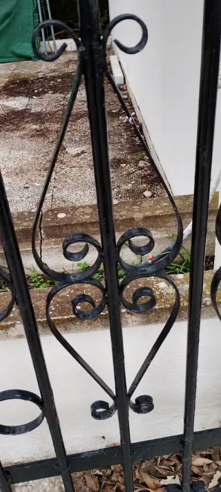 Puerta de Hierro y Forja