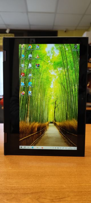 Lenovo 300e 2nd Gen Portátil