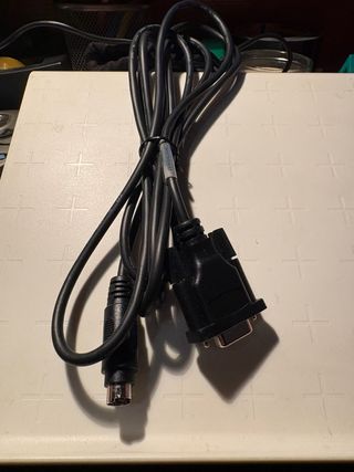 Cable VGA y Mini-DIN