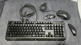 Combo Teclado RazerBlackWidow y Ratón NagaTrinity