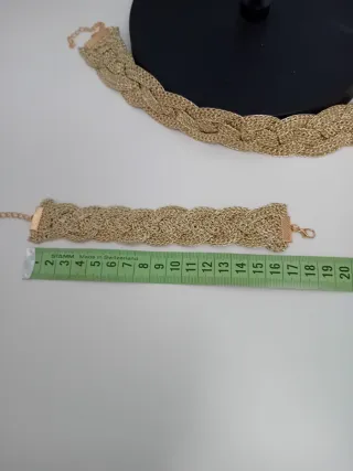 Conjunto Crochet Dorado: Gargantilla, Pulsera y Pe