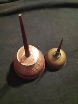 Coppia oliatori antichi