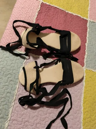 Alpargatas Fallero Beige y Negro